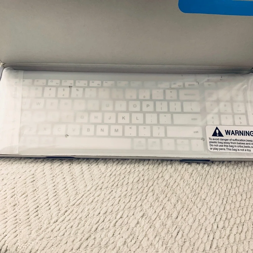 iClever Wireless‎ Keyboard White IC-BK10 Multi-Device Rechargeable Slim Open Box